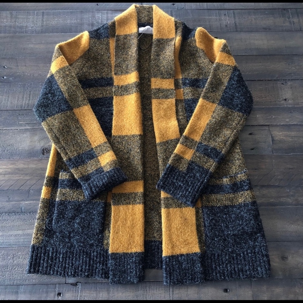 Cyrus brand open cardigan size small